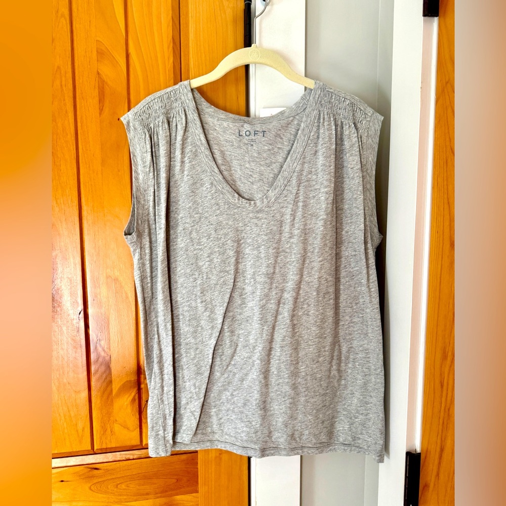 NWT Loft v neck tank top ruched shoulder